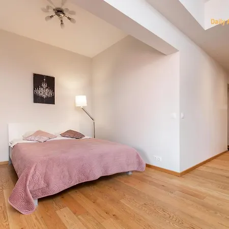 Luxury - Rotermann By Rikas Apartman