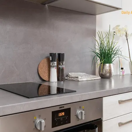 Apartment Luxury Roseni 9 By Rikas